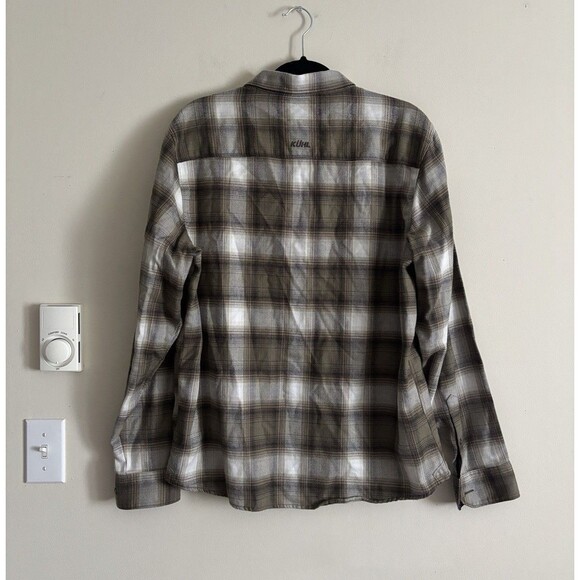 Kuhl The Law Flannel Shirt Mens Large Shadow Plaid Hiking Outdoor Green Brown - Picture 6 of 6